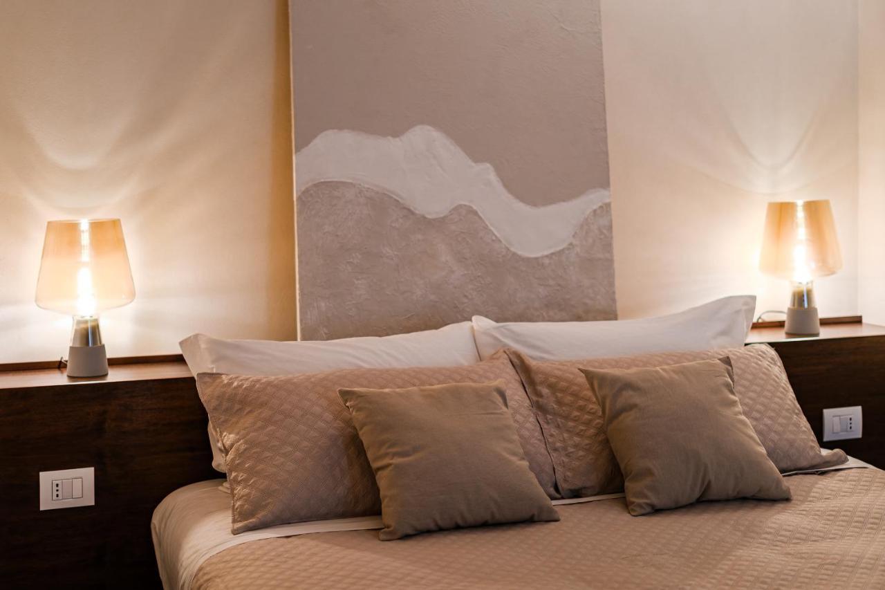 Helloapulia Charming Palazzo Clemente - Self-Catering Suites With Aircondition Monopoli Exterior photo