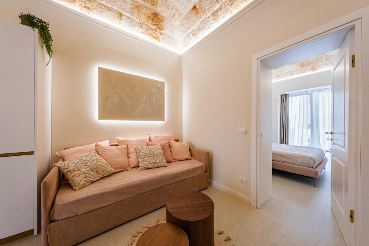 Helloapulia Charming Palazzo Clemente - Self-Catering Suites With Aircondition Monopoli Exterior photo